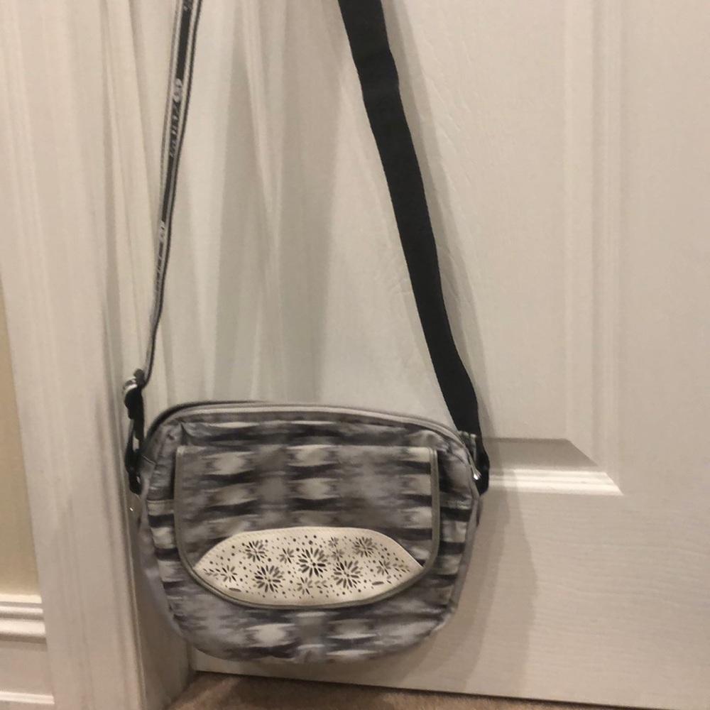 BZees Cross Body Purse